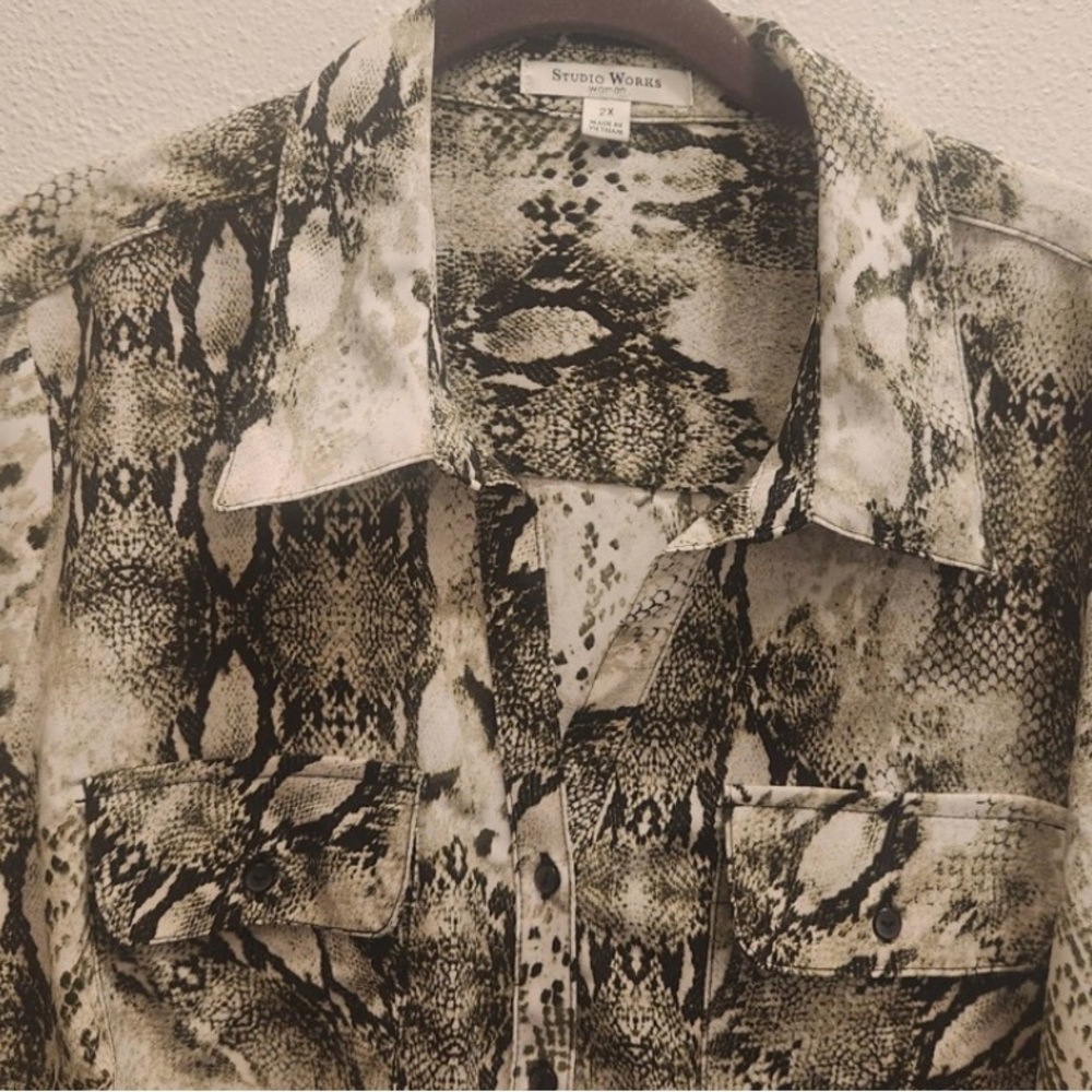 Studio Works Men's Monochrome Snake Print Shirt Jacket - Picture 3 of 9